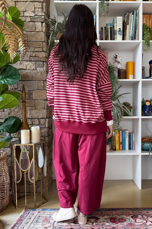 Sunday Morning Chill Sweatshirt Burgundy & Pink